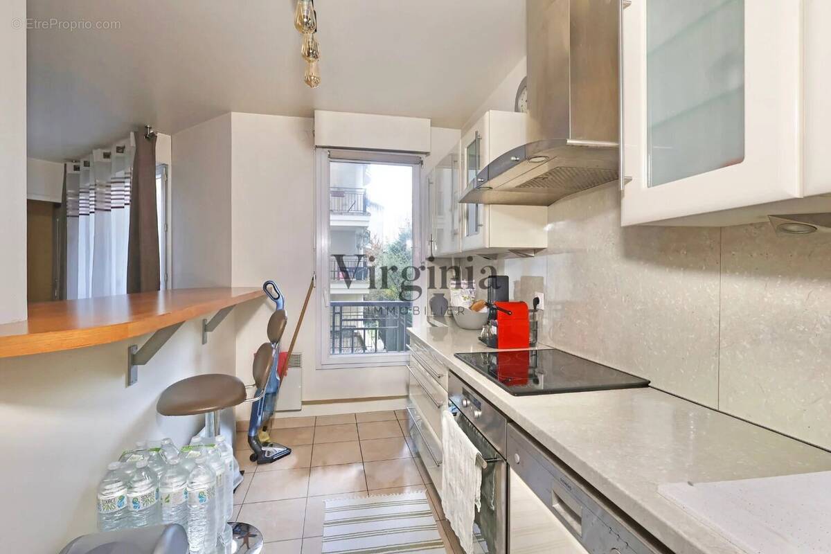 Appartement à CHARENTON-LE-PONT