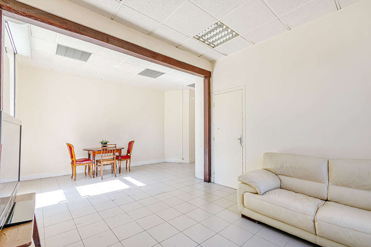 Commerce à MALAKOFF