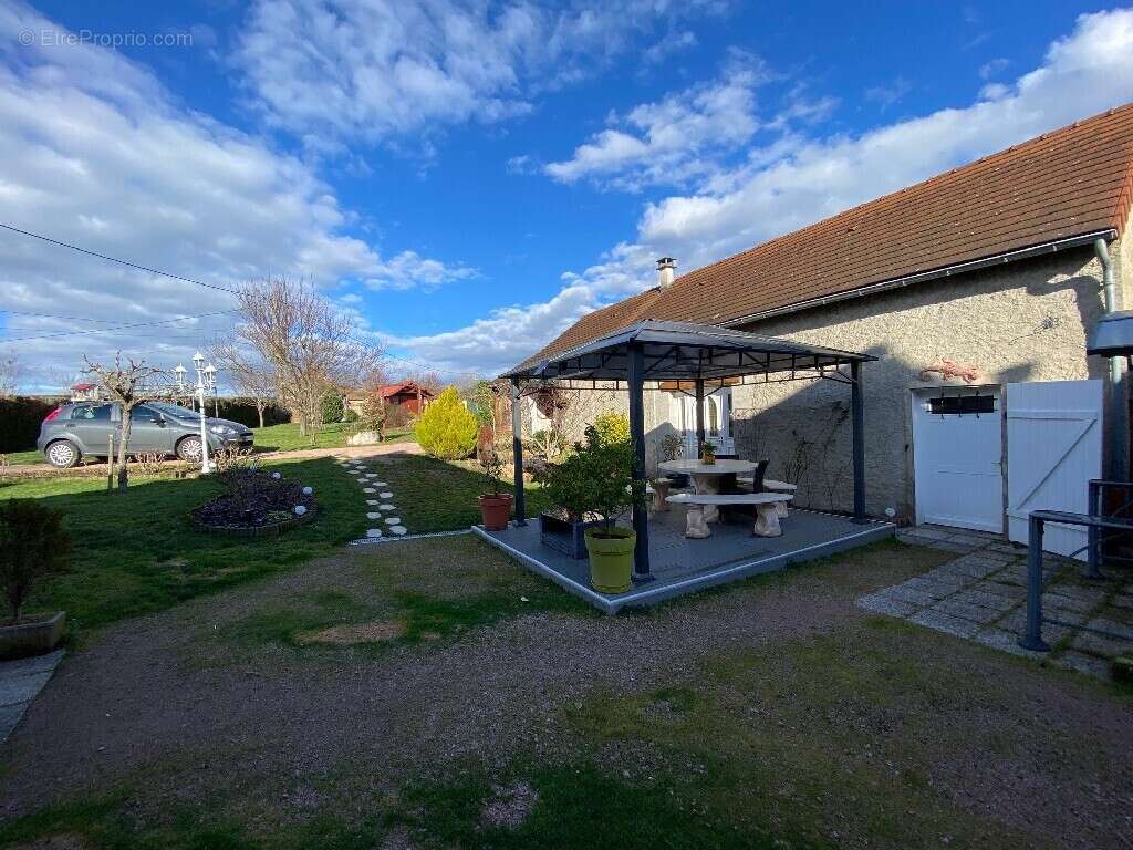 Maison à LAPALISSE