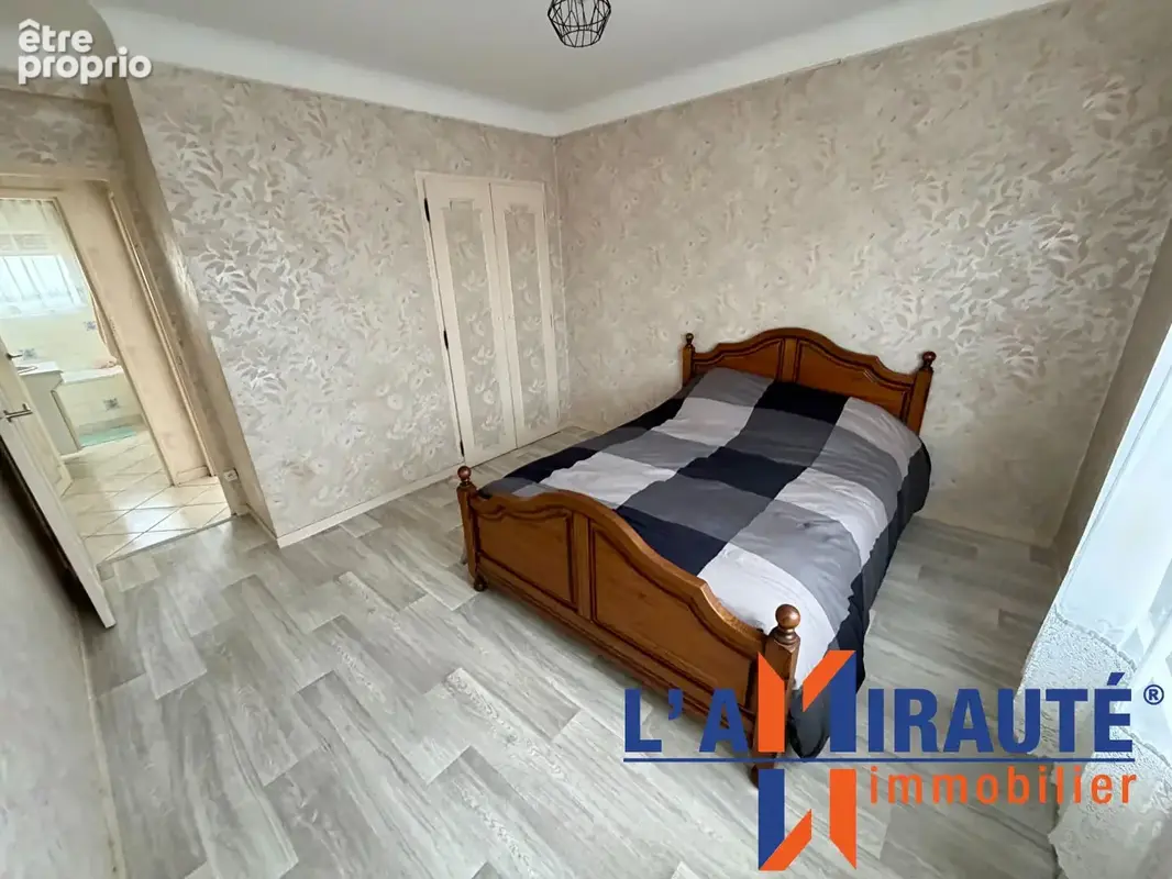Appartement Sartrouville 4 pièce(s) 66.48 m2 - photo 7
