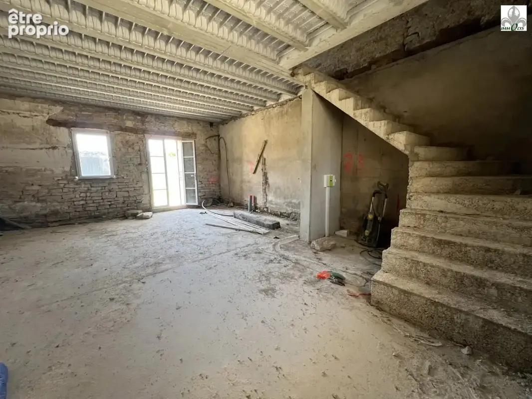 À saisir - maison à amenager avec jardin - photo 2