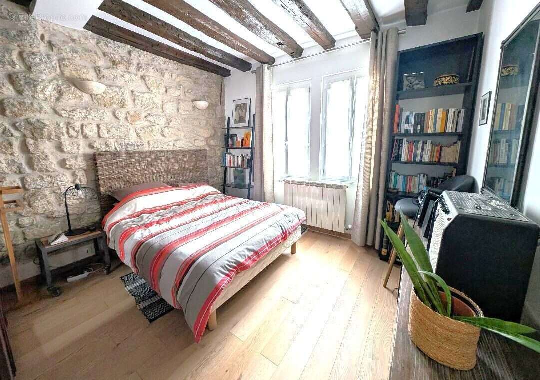 Appartement à PARIS-11E