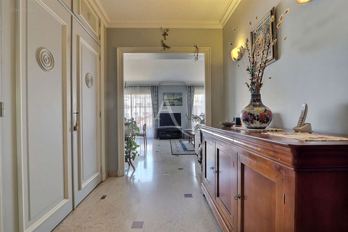 Appartement à AUBERVILLIERS