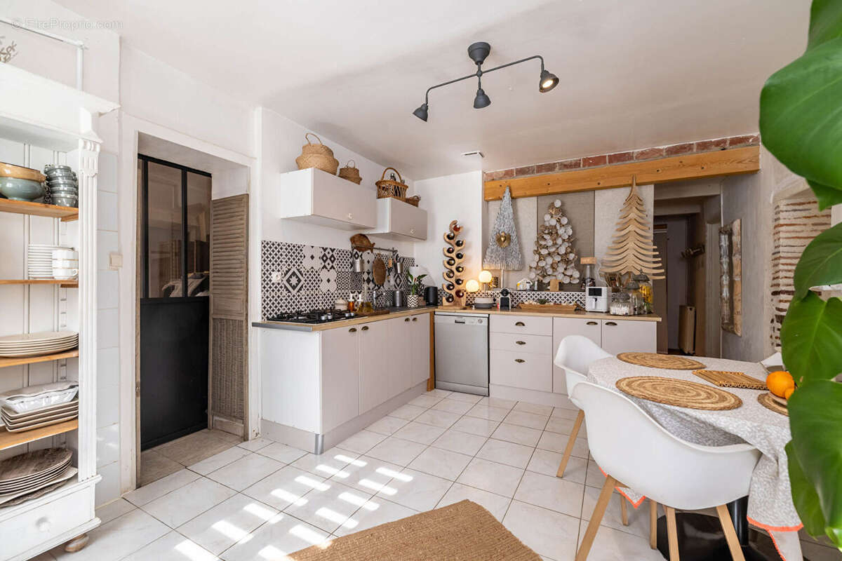 Maison Aire Sur L Adour 4 pièce(s) 117 m2 - photo 3