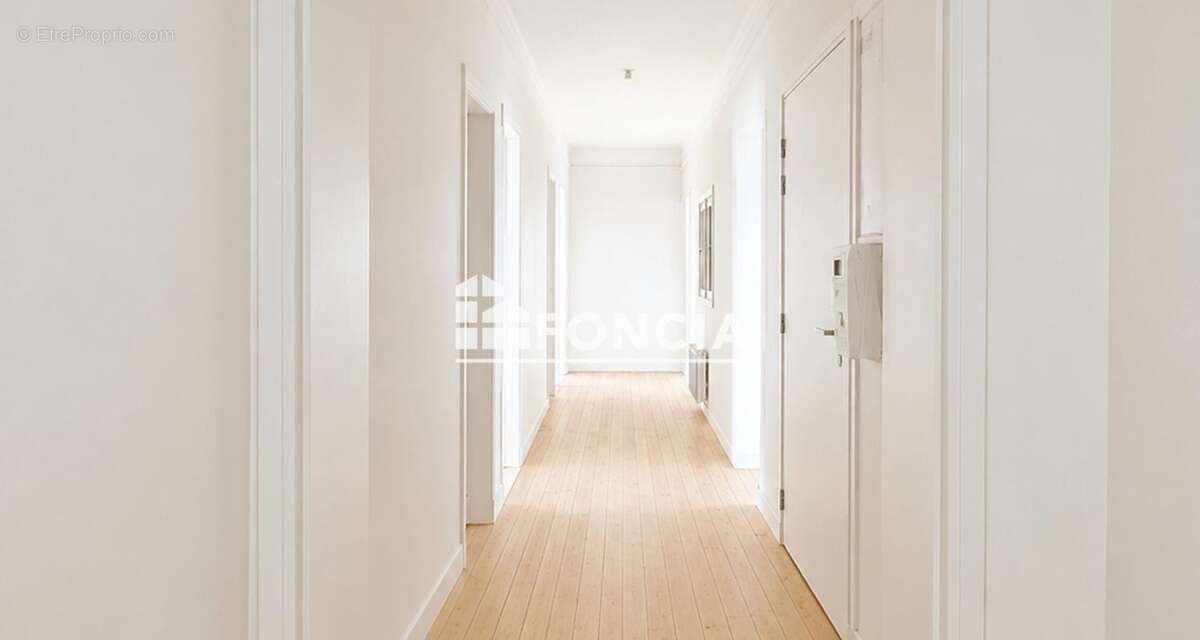 Hyper centre de Lisieux, appartement  avec ascenseur à finir d'aménager - photo 9
