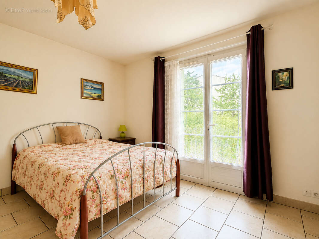 Maison à THURE