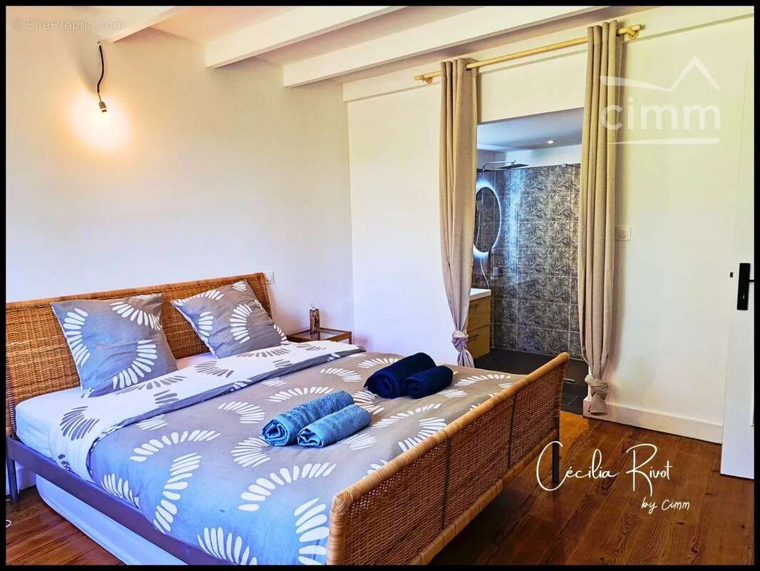 Maison à SAINT-MARTIAL-DE-MIRAMBEAU