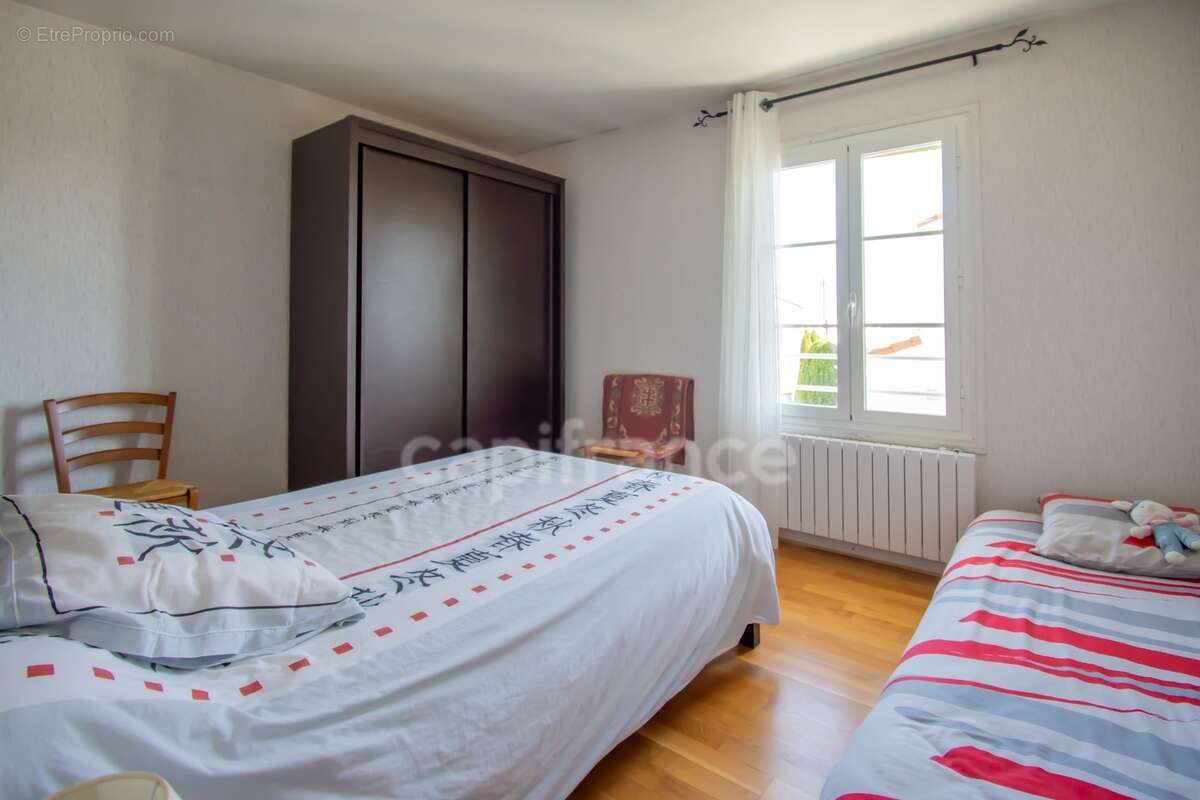 Vaux-sur-mer – maison 160 m² avec piscine, à proximité de pontaillac - photo 13