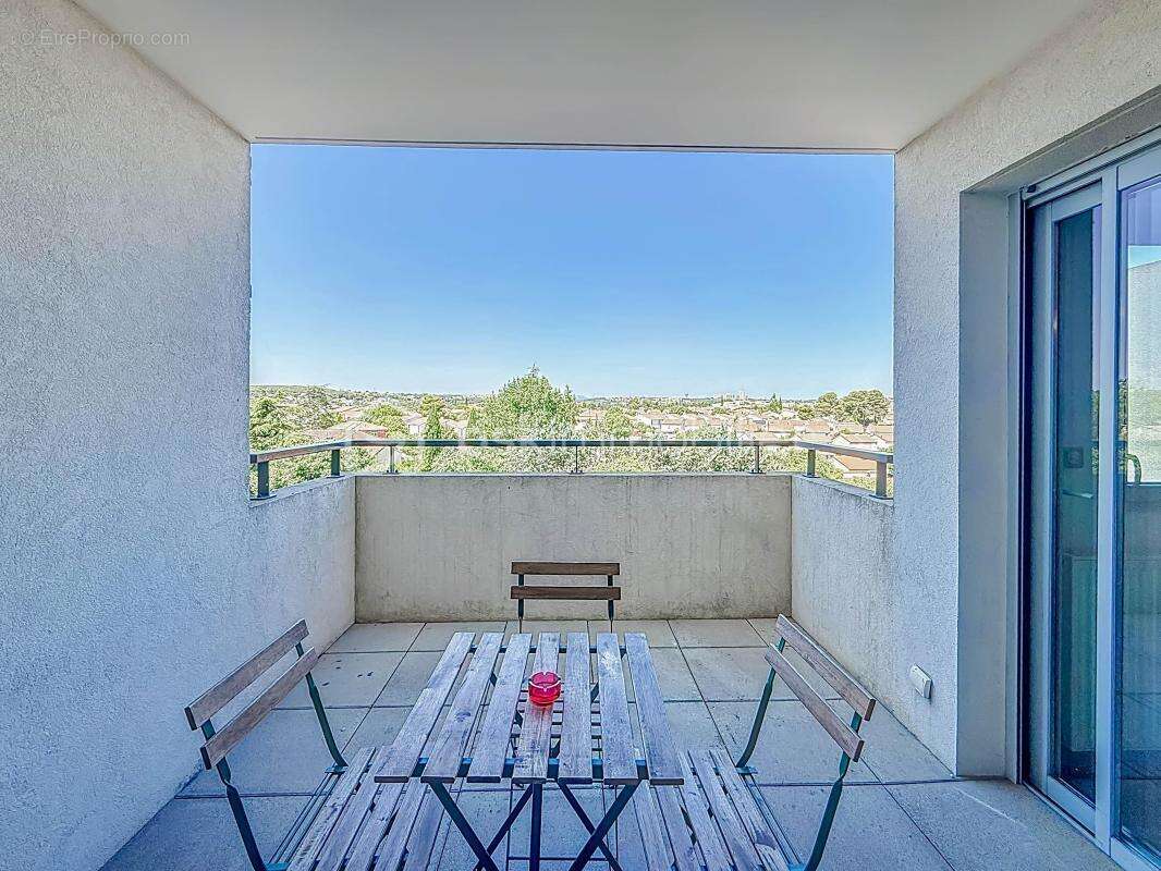 Appartement à JUVIGNAC