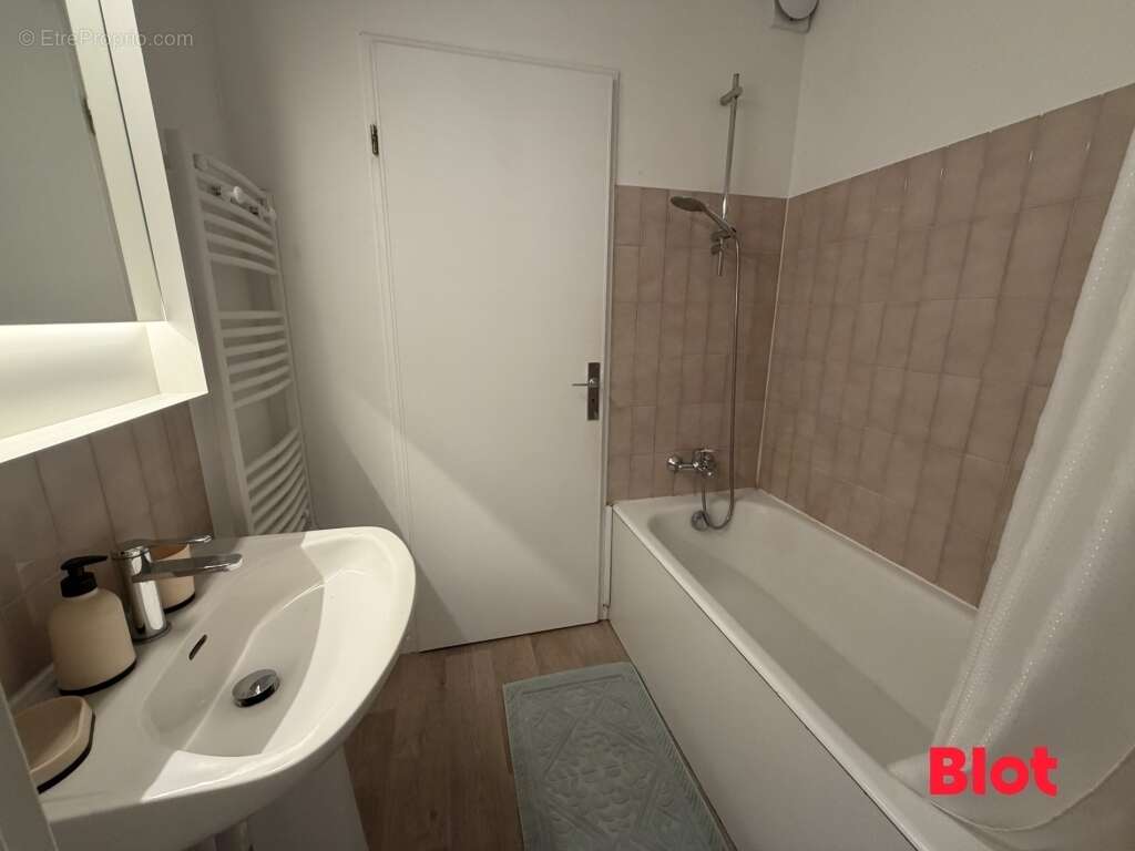Appartement 30 m² à Rennes  - photo 5