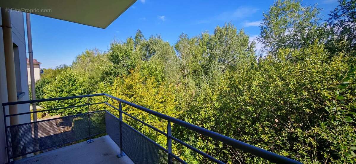 Appartement T3 lumineux avec balcon, faibles charges et deux - photo 3