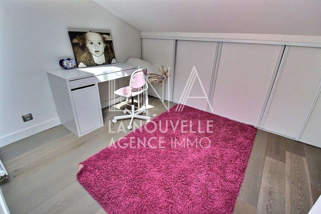 Maison à LES LILAS