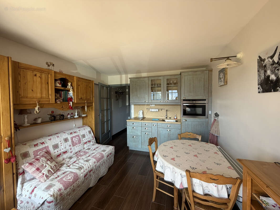 Appartement à ALBIEZ-MONTROND