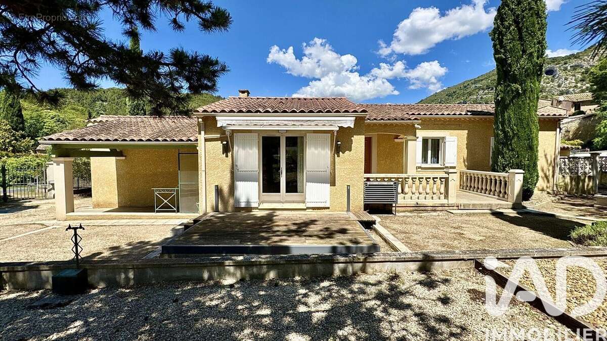 Photo 3 - Maison à FONTAINE-DE-VAUCLUSE
