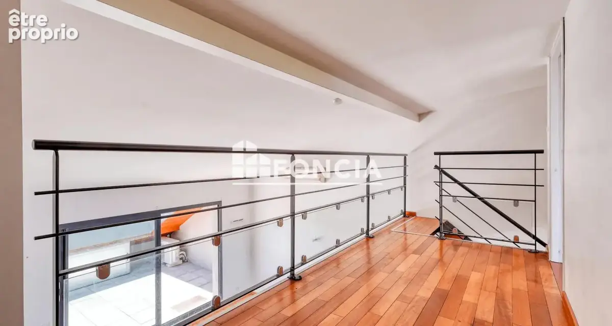 TOULOUSE  Avenue de LOMBEZ : Duplex atypique 140m² en dernier étage avec terrasse plein Sud - photo 7