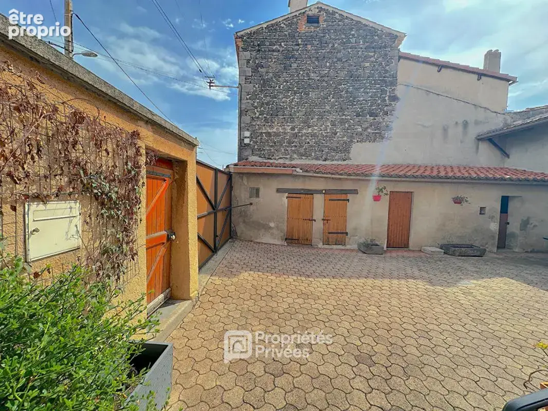Maison 5 pièces 140 m2 avec dépendances - photo 4