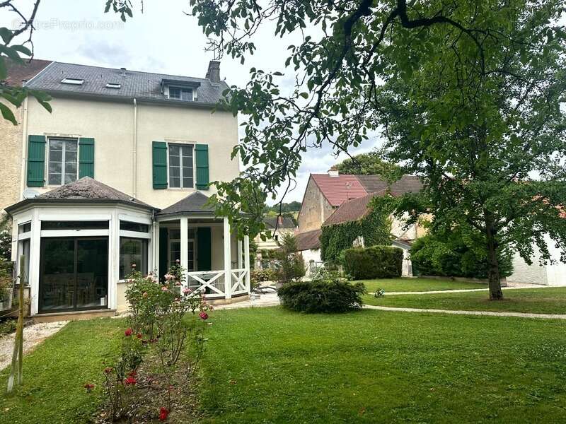 Maison à POUILLY-EN-AUXOIS