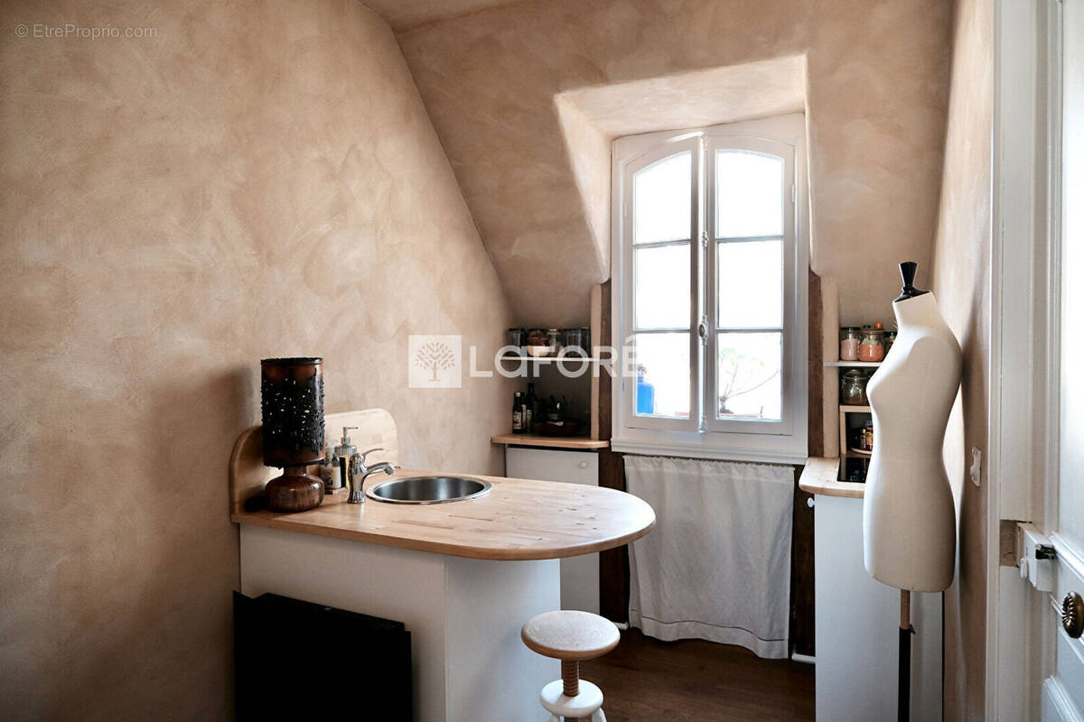 Appartement à PARIS-7E