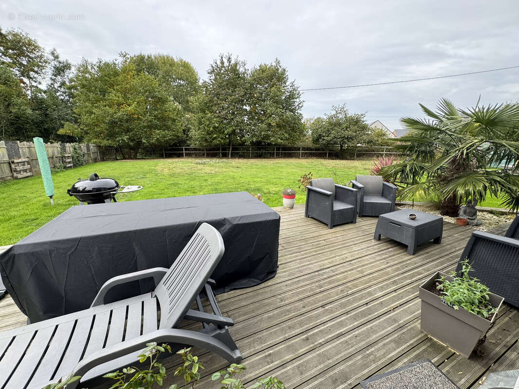 Maison à LA RIVIERE-SAINT-SAUVEUR