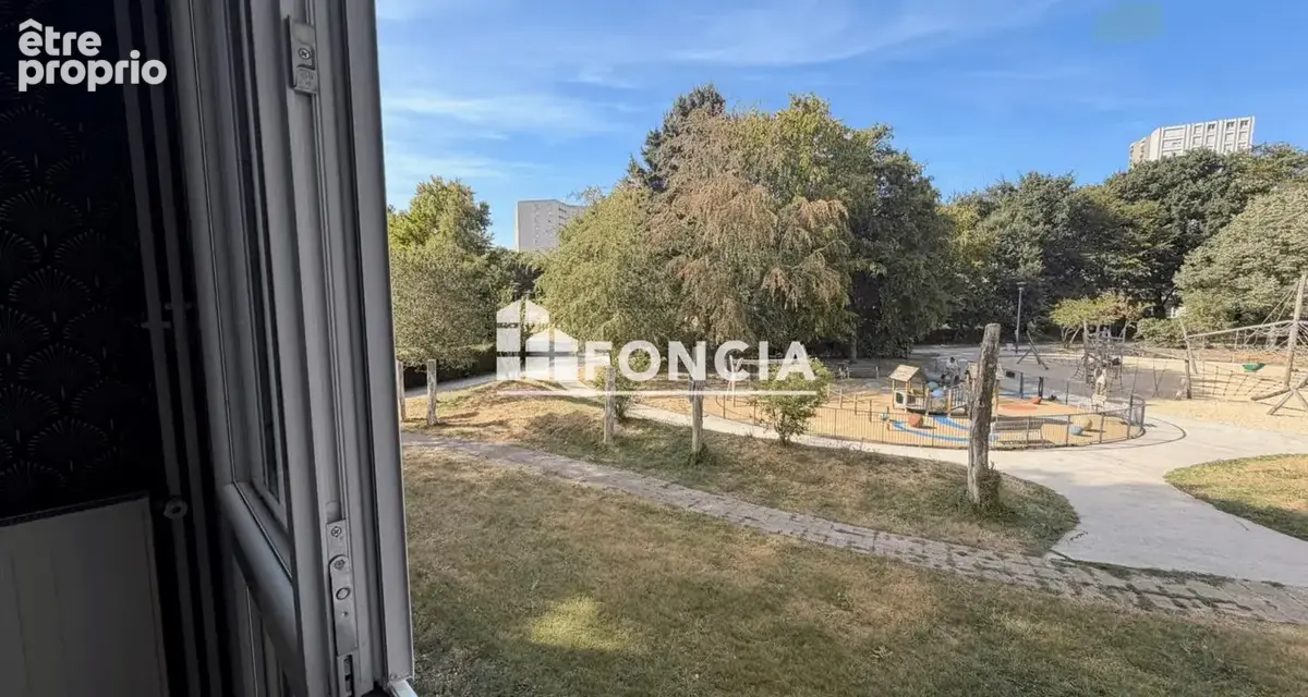 Appartement de 80 m² avec balcon et cave - photo 11