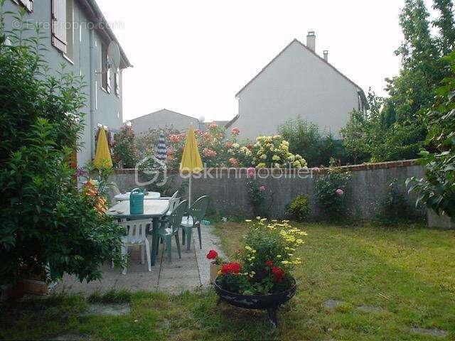 Maison à COURCOURONNES