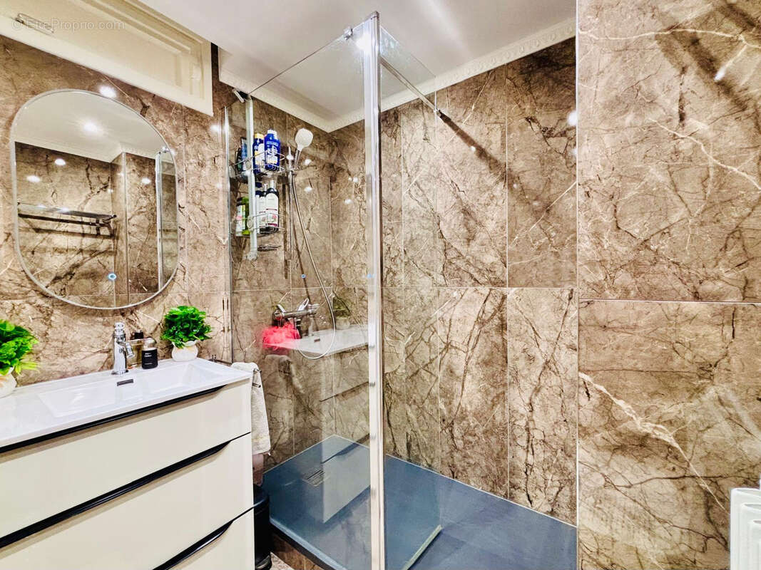 Appartement à MARSEILLE-11E