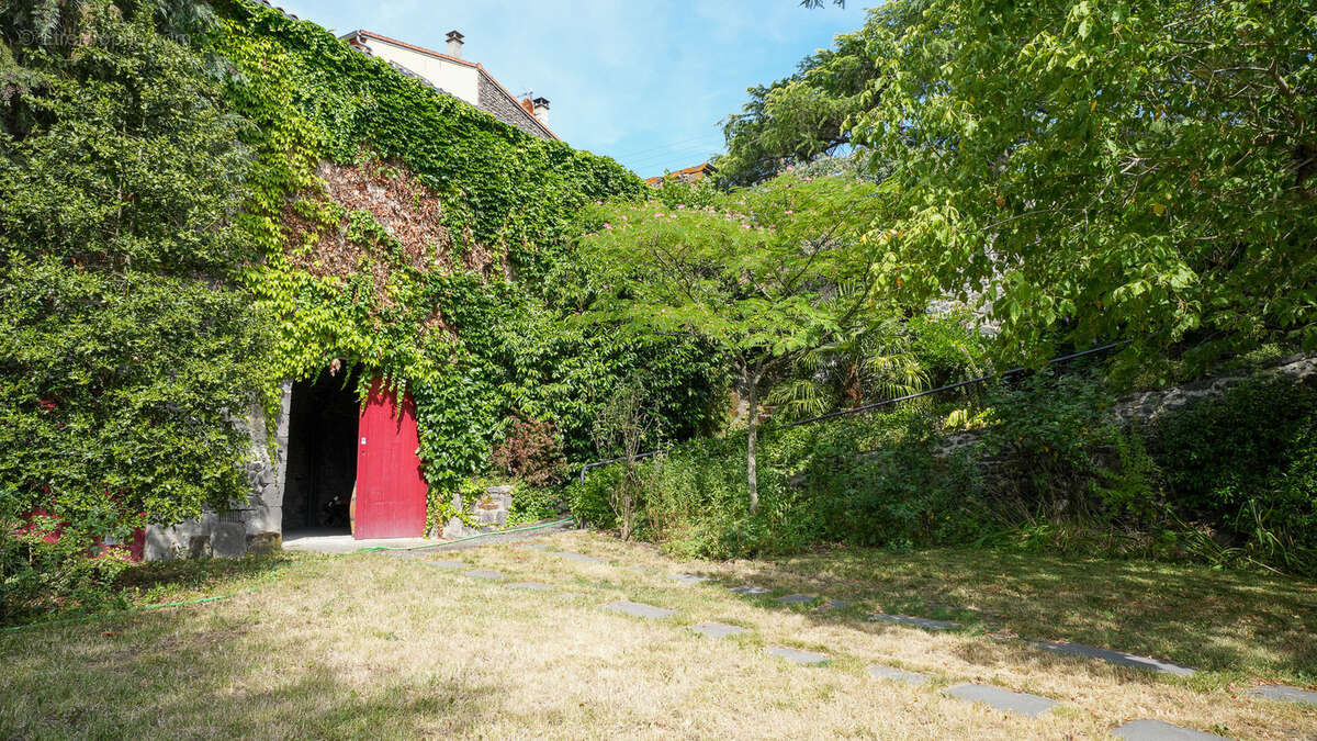 Bien d'exception en plein coeur de Blanzat - photo 17