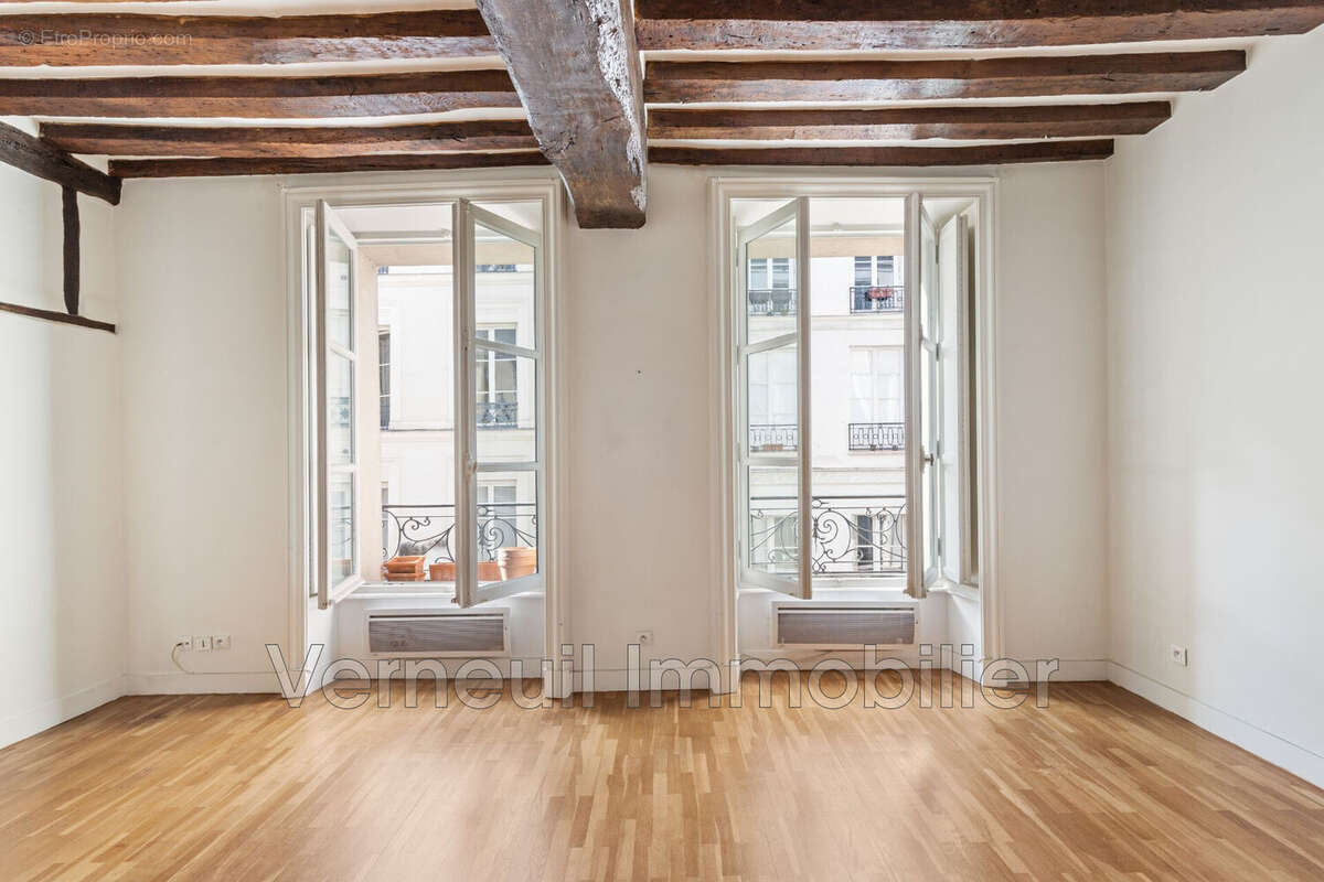 Appartement à PARIS-7E