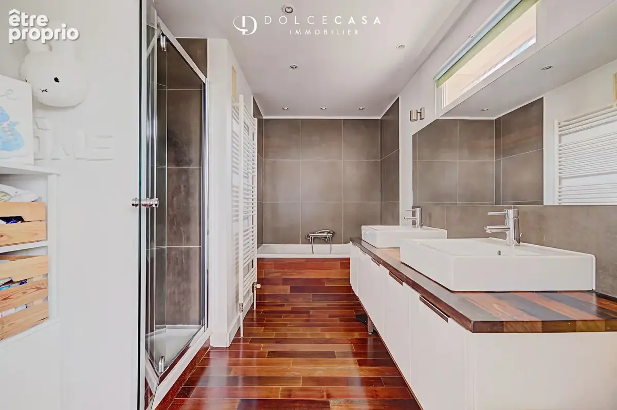 Appartement 4 pièces -  98m² - Terrasses - Vue Dégagée - photo 8