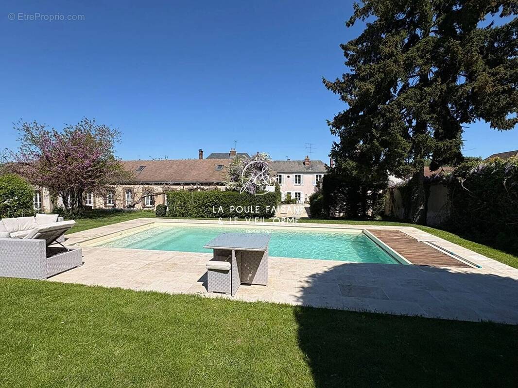 Maison à HOUDAN
