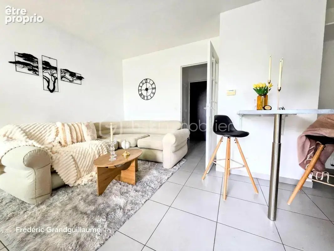 Découvrez cet élégant T2 : Confort, sécurité et emplacement stratégique à Reims ! - photo 3