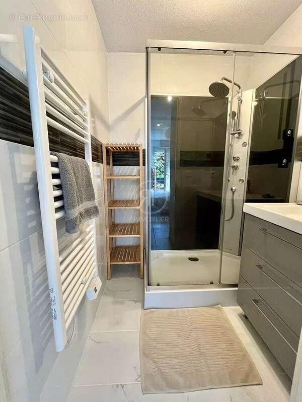 Appartement à GENISSAC