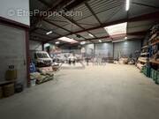 Commerce à VERT-SAINT-DENIS