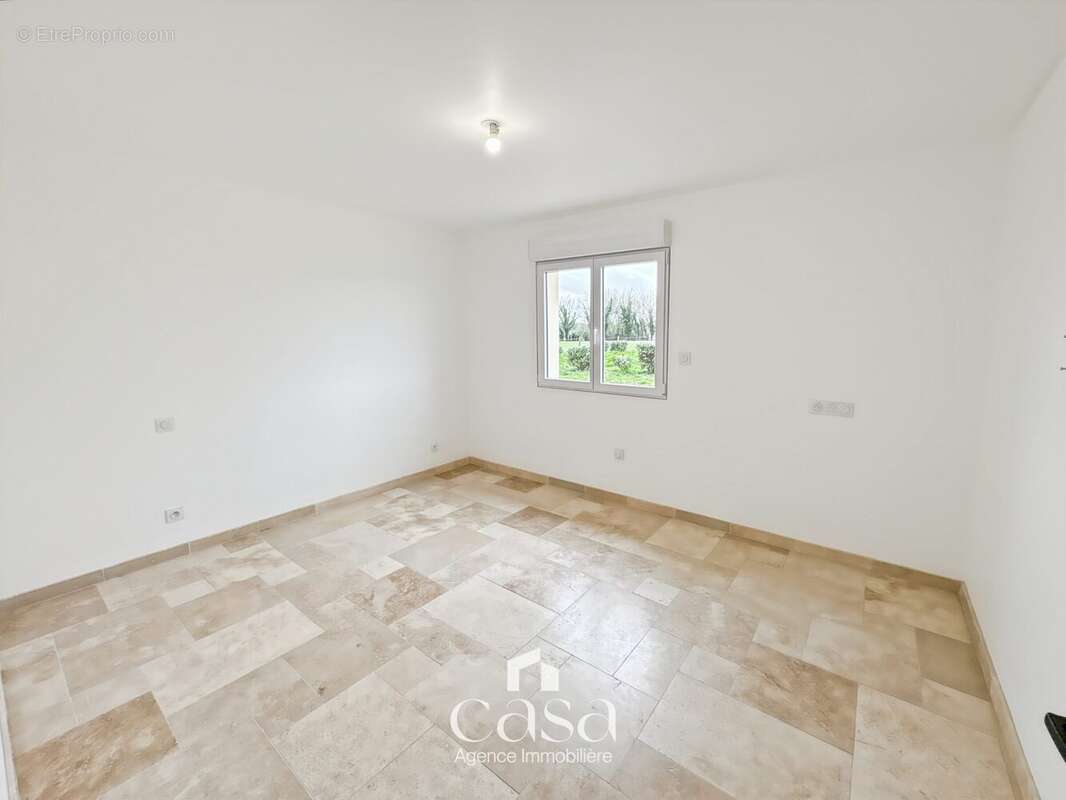 Maison à PERTHEVILLE-NERS