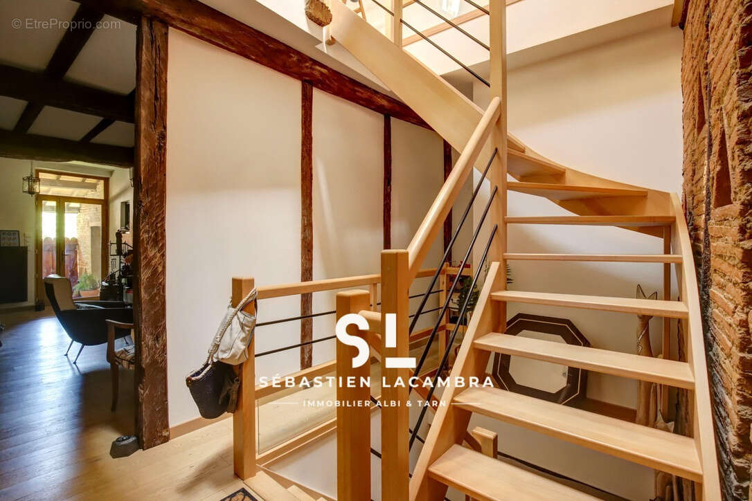 Maison à LISLE-SUR-TARN