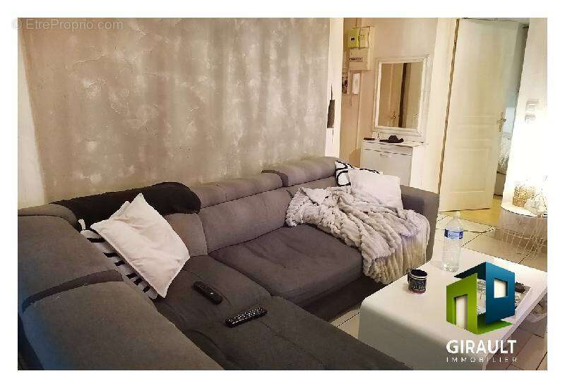 Appartement à BOUROGNE