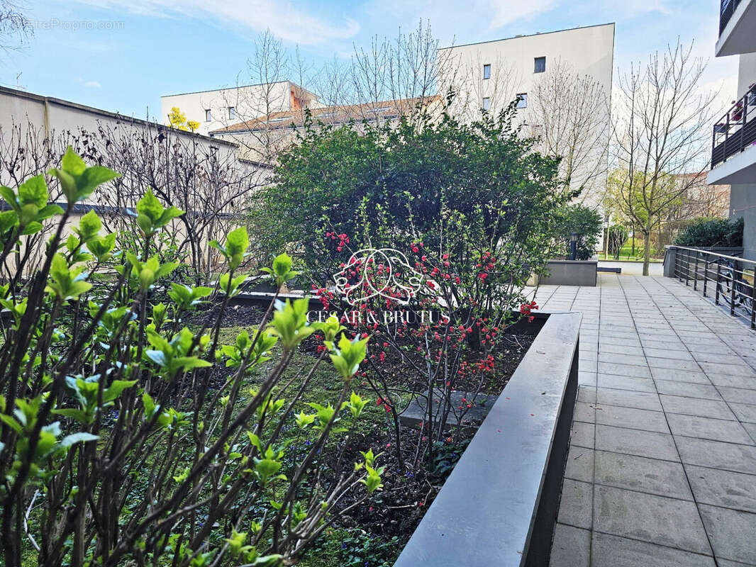 Appartement à LYON-8E
