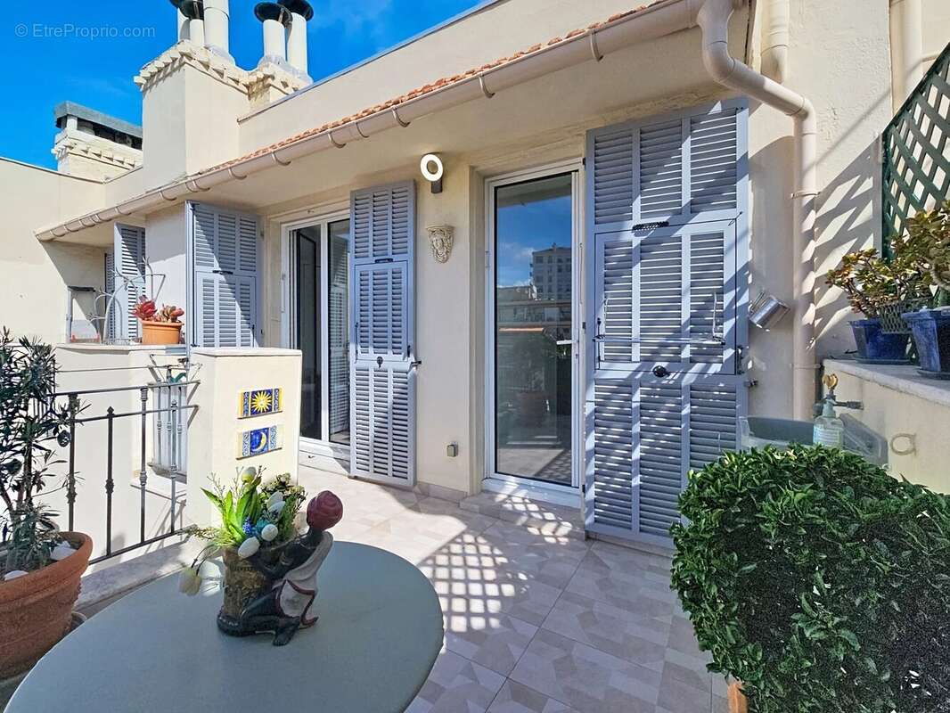Appartement à NICE