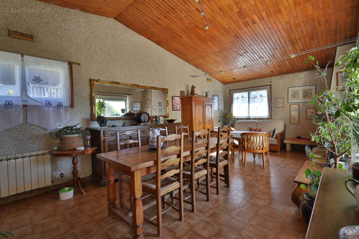 Maison à SAINT-JUST-CHALEYSSIN