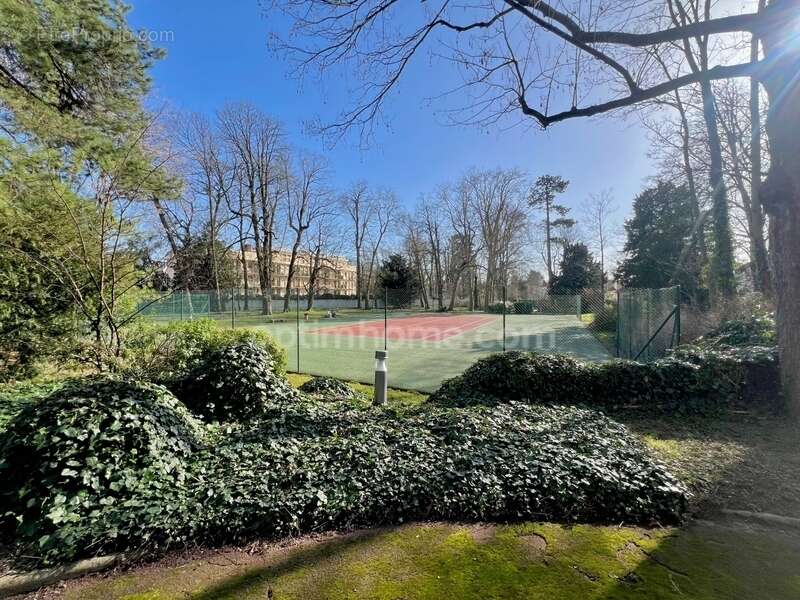 Appartement à LE PLESSIS-BOUCHARD