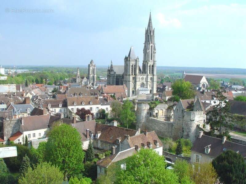 Terrain à SENLIS
