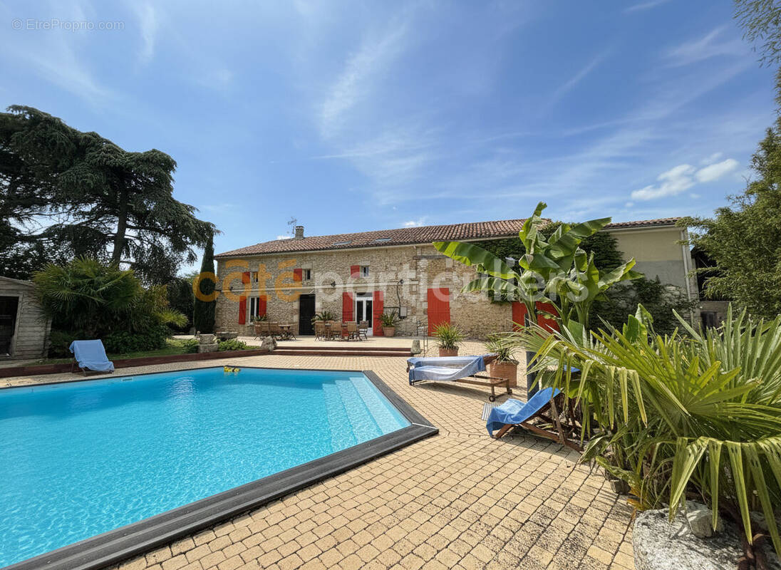 Maison à SAINT-CIRICE