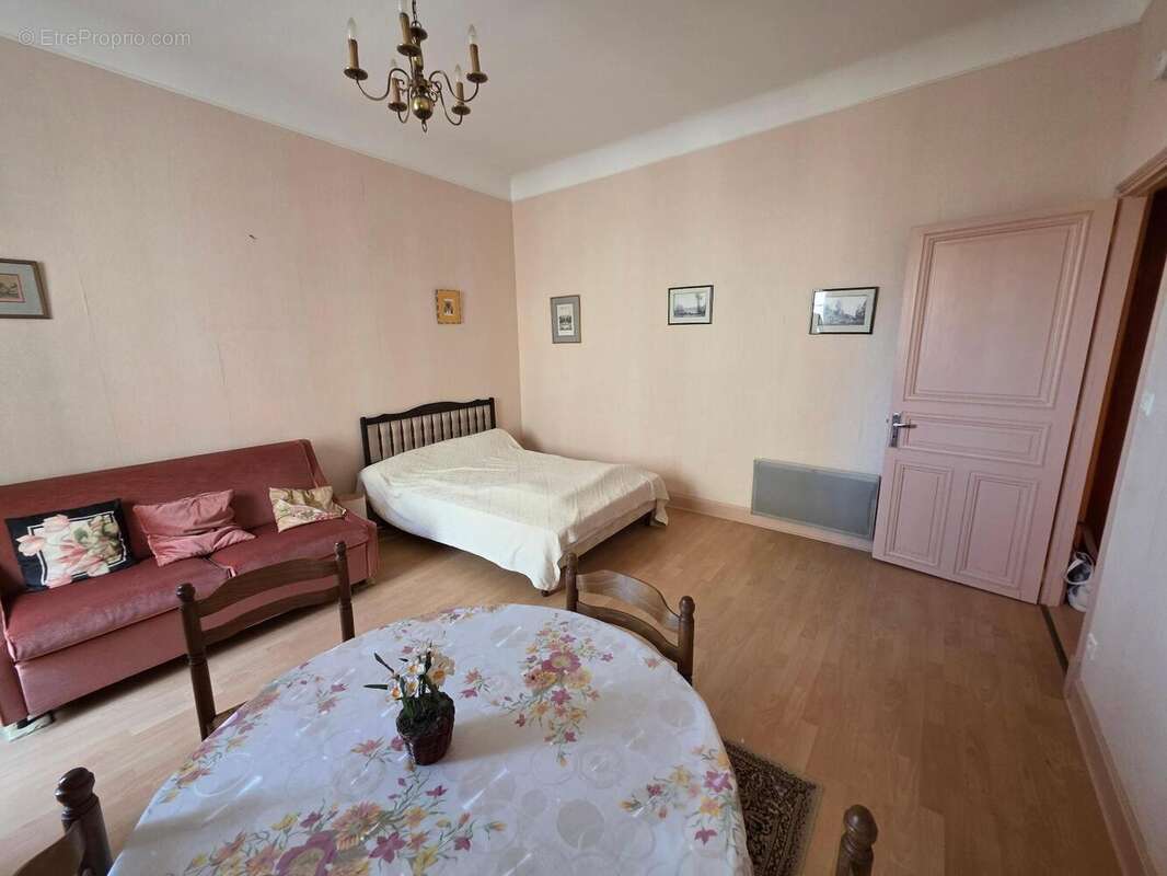   - Appartement à VICHY