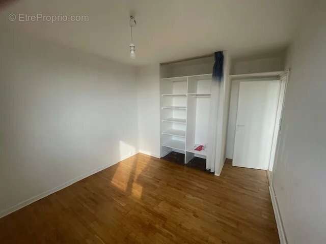 Appartement à SARTROUVILLE