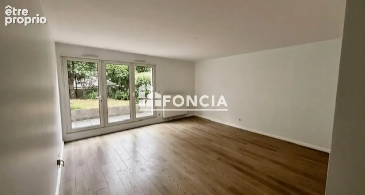 Beau rez de jardin idealement situe, au pied du r.e.r b antony et de toutes commodites - photo 7