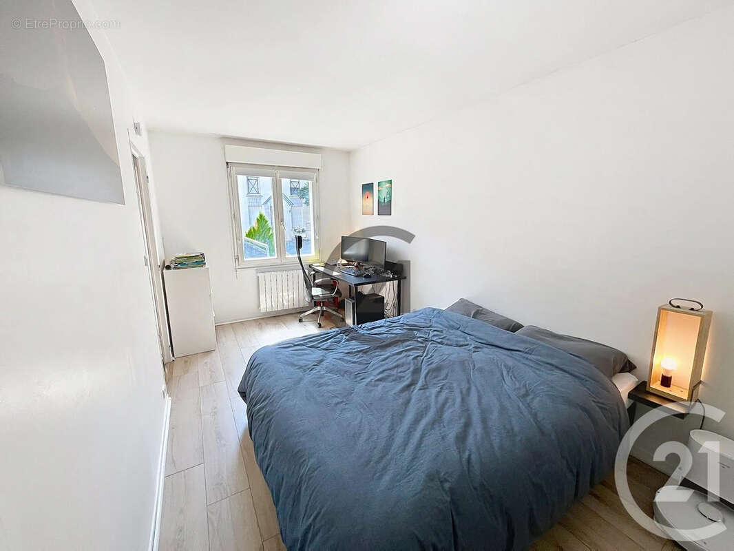 Appartement à BRIE-COMTE-ROBERT