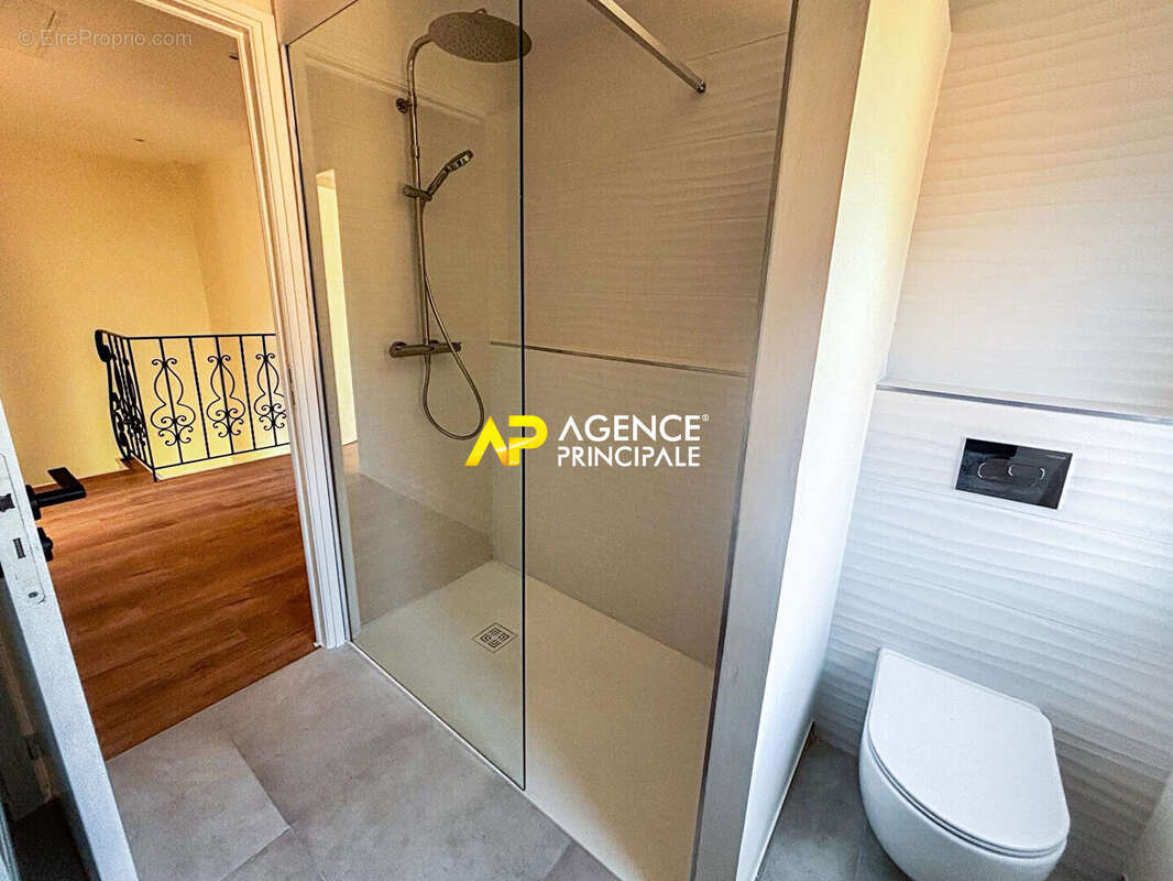 Maison à SARTROUVILLE