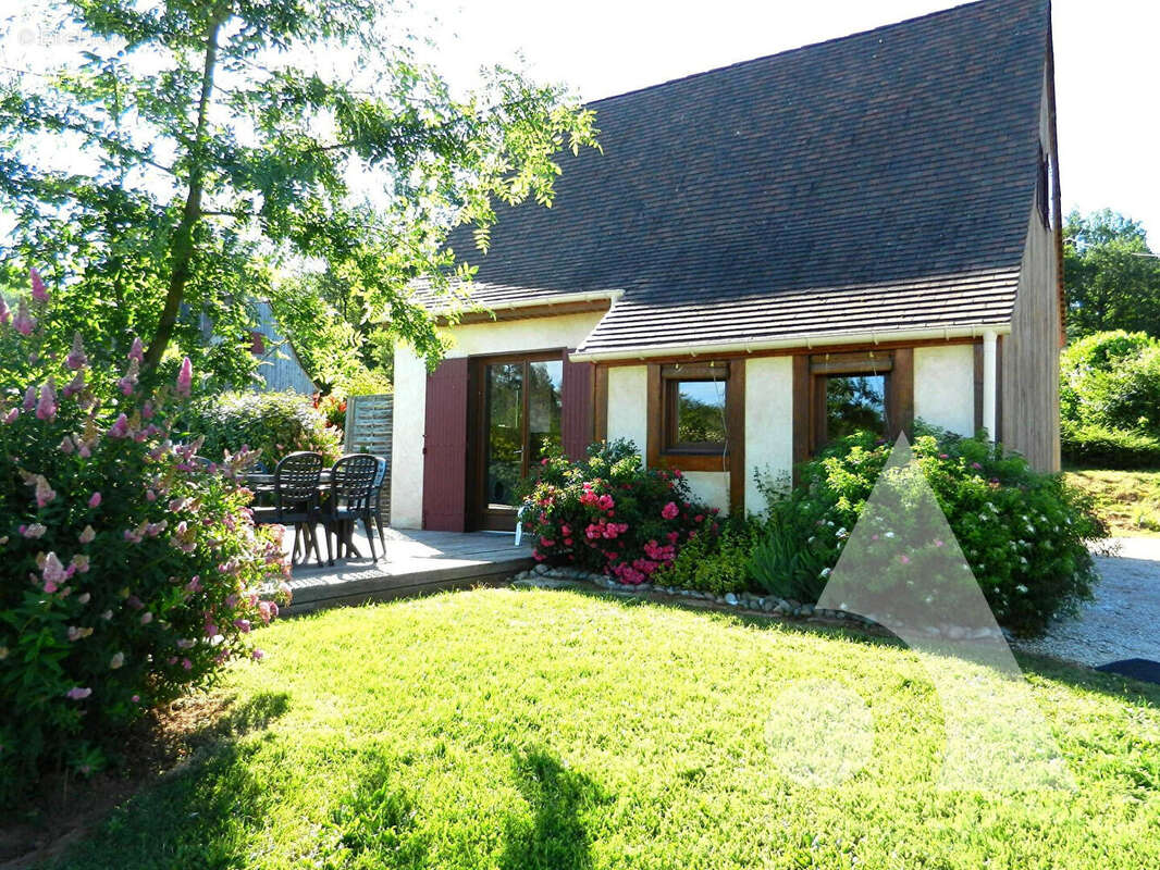 Appartement à DOMME