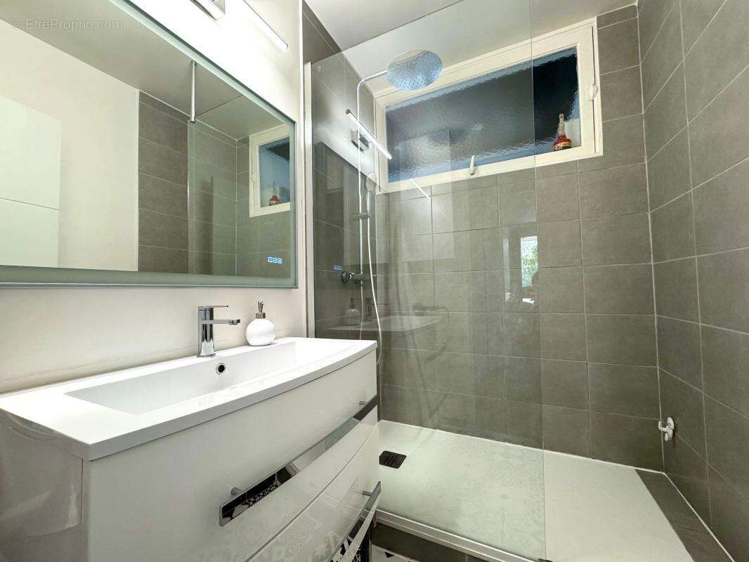 Appartement à MAROLLES-EN-HUREPOIX