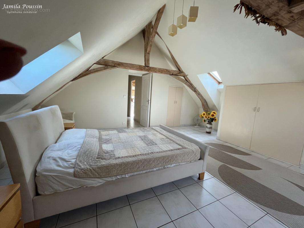Maison de Campagne (137 m2 - 7 pièces) NOYANT-VILLAGES (49) - photo 38
